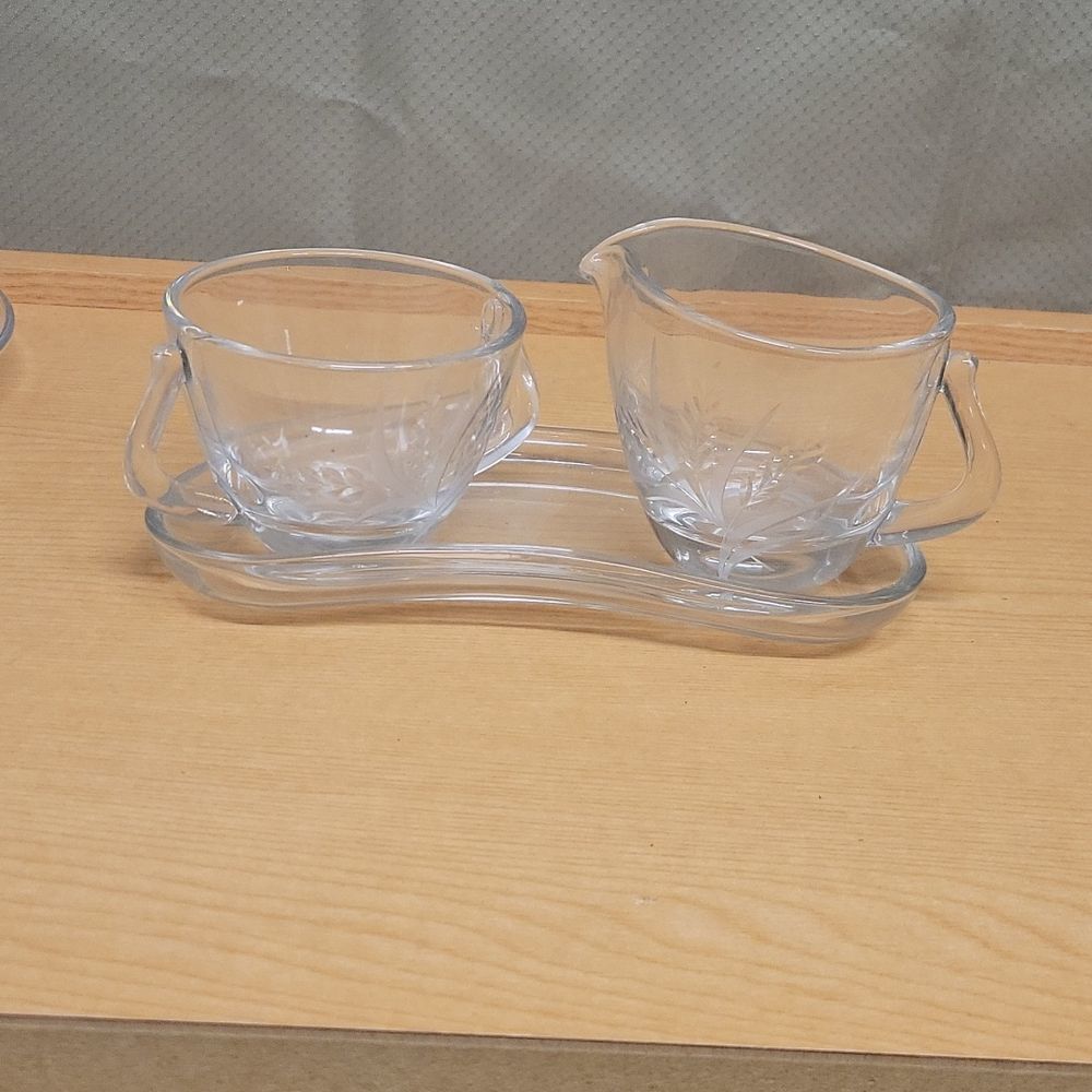 ‎Fostoria Glass 1950's Wheat Cut Pattern Sugar and Creamer Set